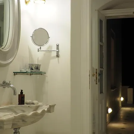 The Palm Rock, Santorini Holiday home Foinikia (Santorini)