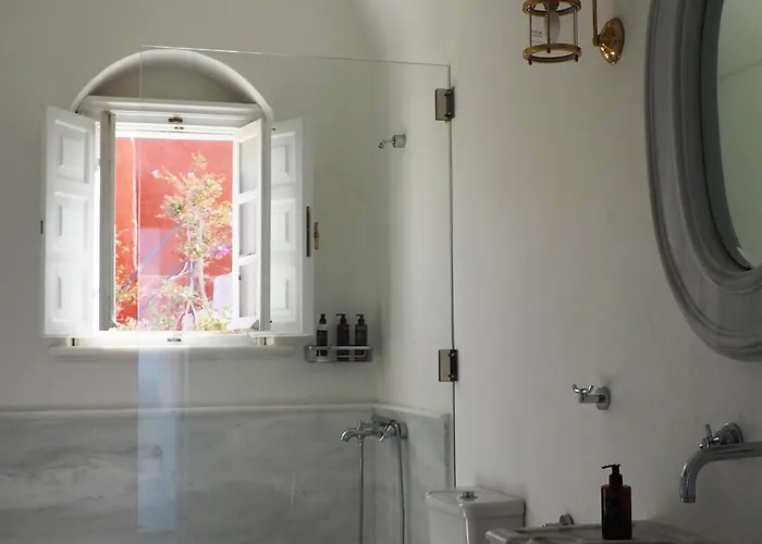 The Palm Rock, Santorini Vakantiehuis Foinikiá