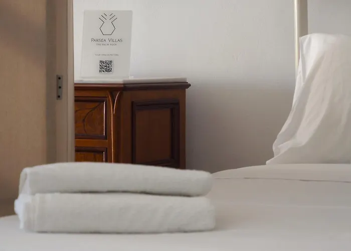 The Palm Rock, Santorini Vakantiehuis Foinikiá