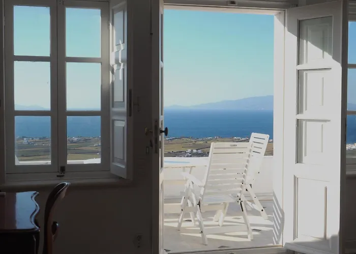 The Palm Rock, Santorini * Foinikiá