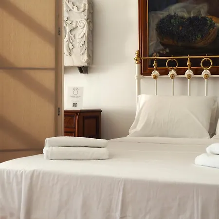 The Palm Rock, Santorini * Foinikiá