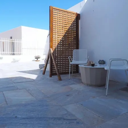 The Palm Rock, Santorini * Foinikiá