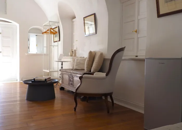 The Palm Rock, Santorini Holiday home