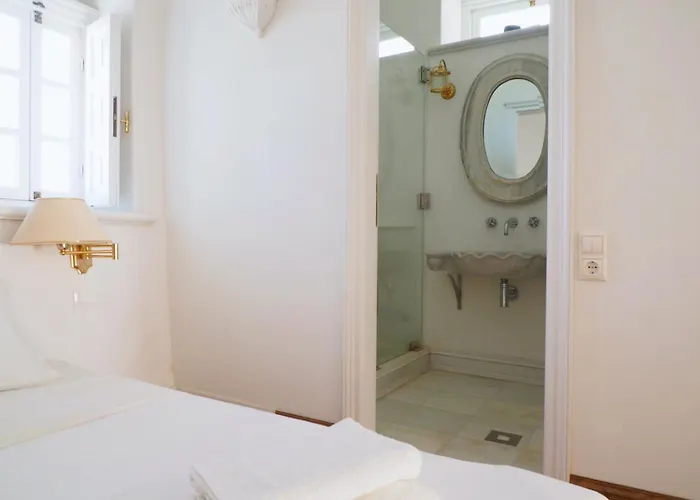 Holiday home The Palm Rock, Santorini Foinikia (Santorini)