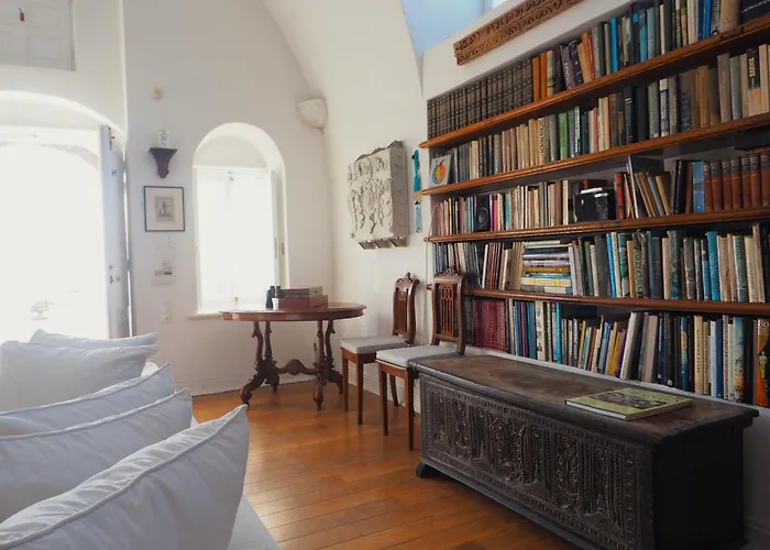 Holiday home The Palm Rock, Santorini Foinikia (Santorini)