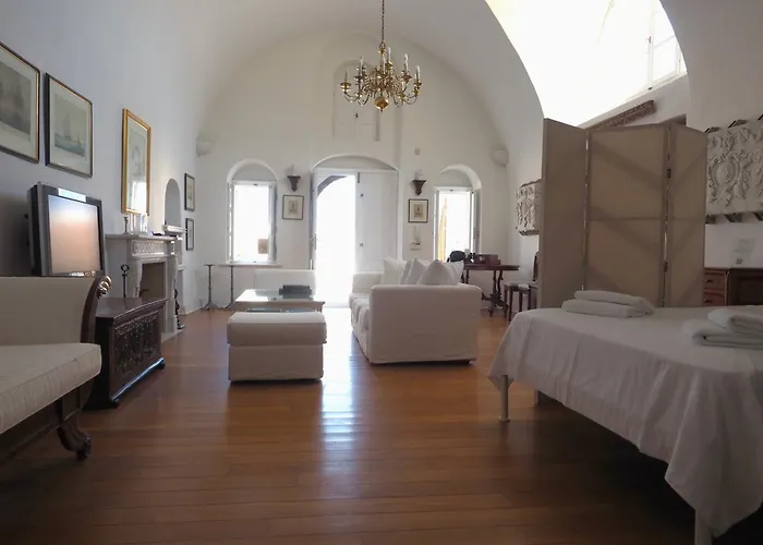 Holiday home The Palm Rock, Santorini