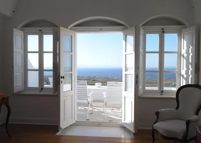 Holiday home The Palm Rock, Santorini