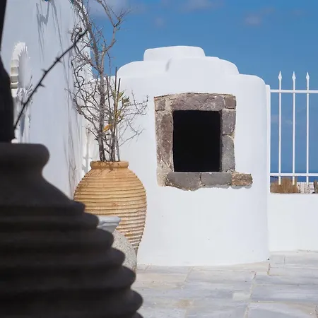 Casa de Férias The Palm Rock, Santorini *